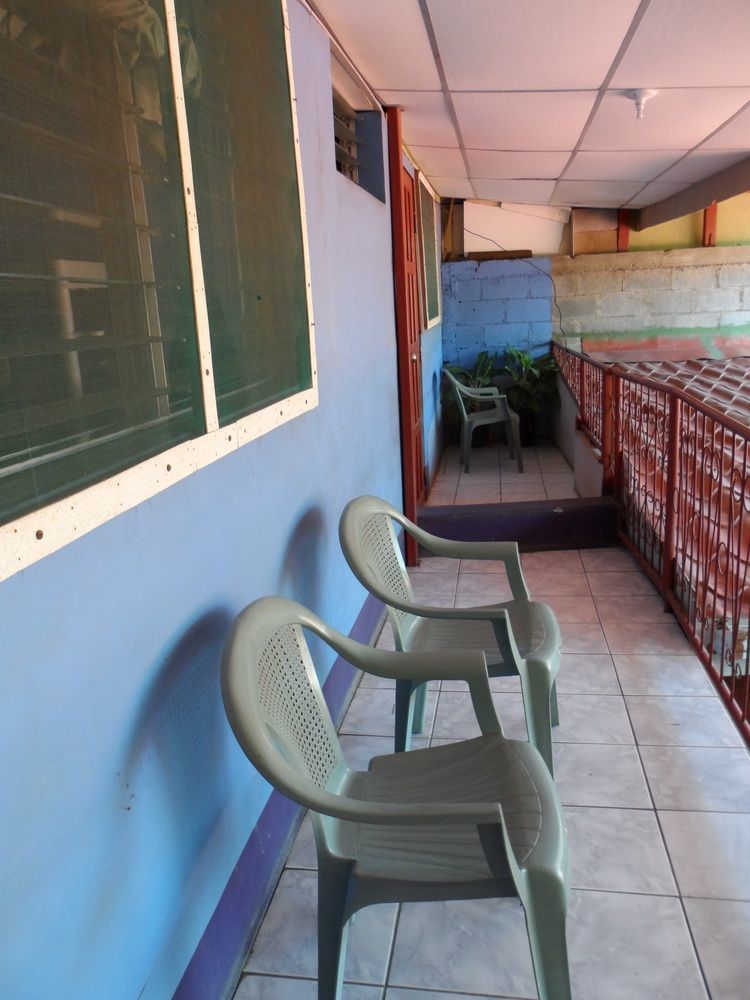 Hostal Nicaragua Guest House Манагуа Экстерьер фото