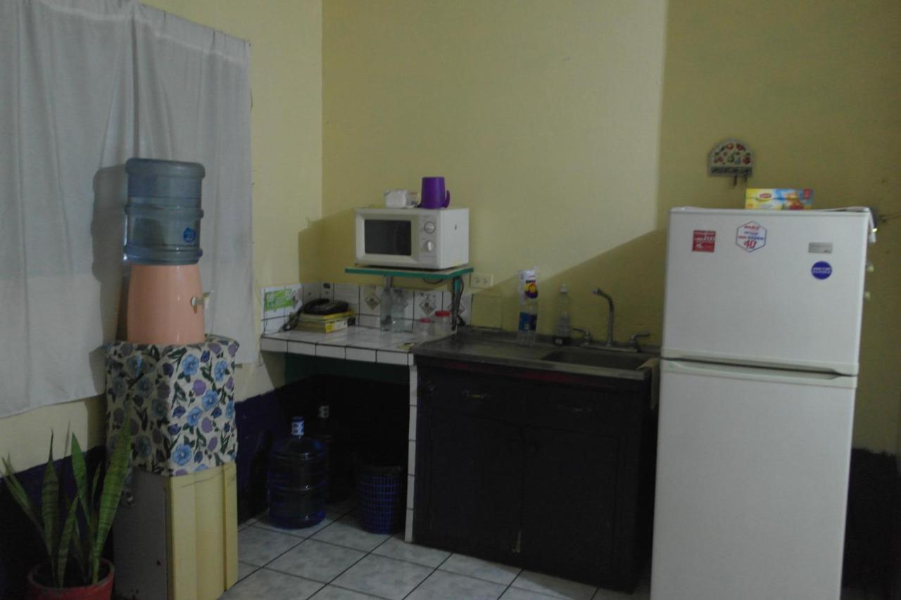Hostal Nicaragua Guest House Манагуа Экстерьер фото
